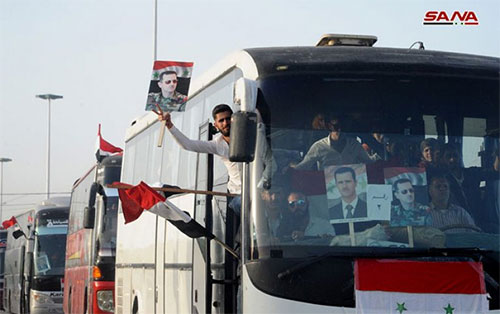 Refugiados sirios abandonan Líbano y regresan a Siria